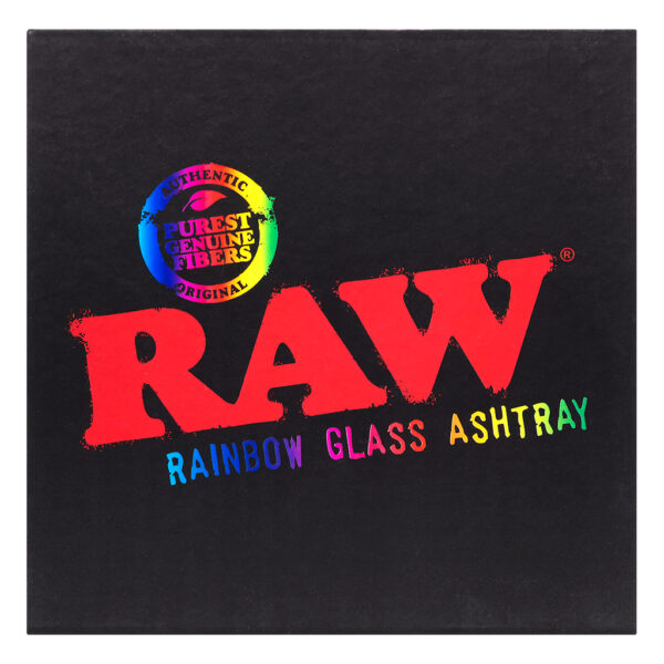 Een luxe kristal glazen asbak van RAW in een mooie cadeauverpakking