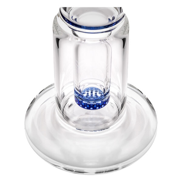 Glazen waterpijp met honeycomb en 2 blauwe 6-arm percs van Black Leaf voor het koelen en filteren van rook